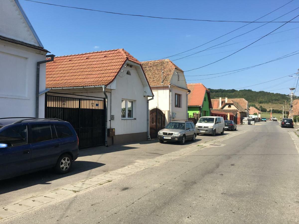Brick Airport Cristian (Sibiu) Exterior photo